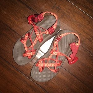 LIKE NEW RED/ORANGE CHACO ZX2 SIZE 7